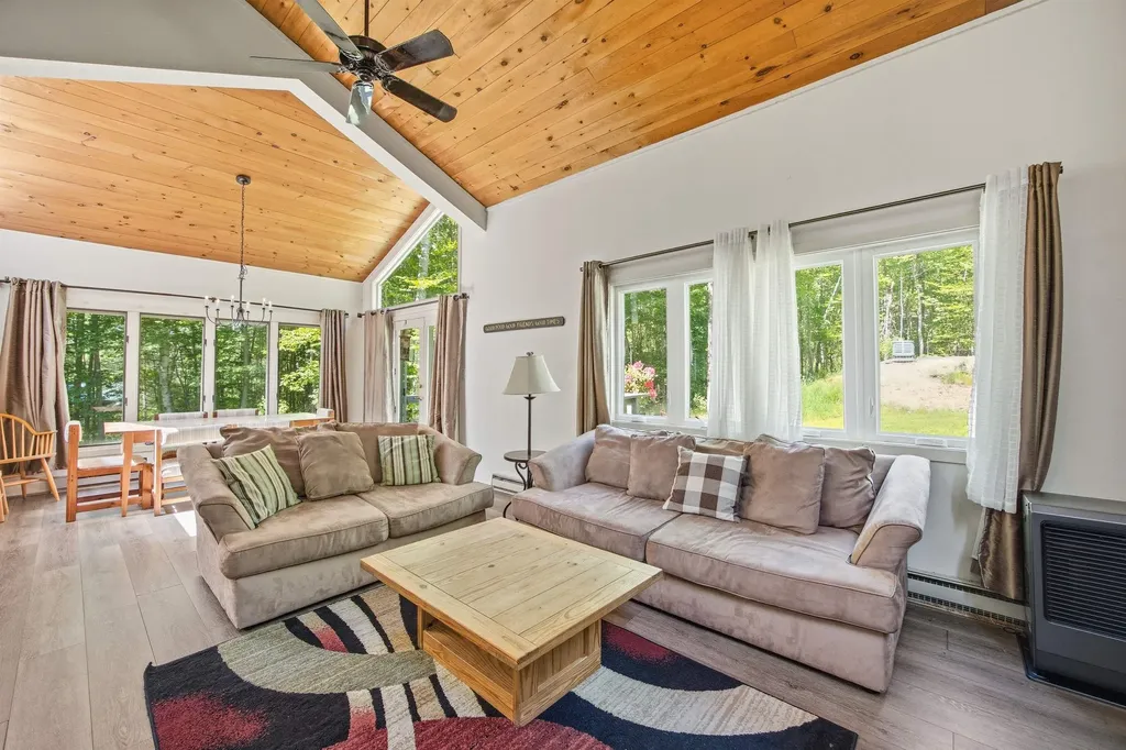 14 Parker Road Campton NH 03223