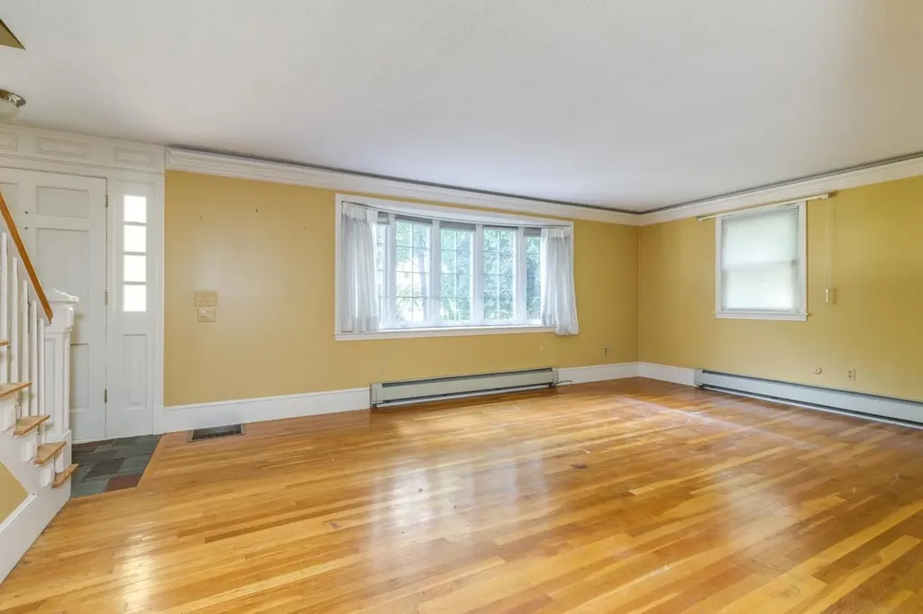 9 Hickory Lane Bedford NH 03110