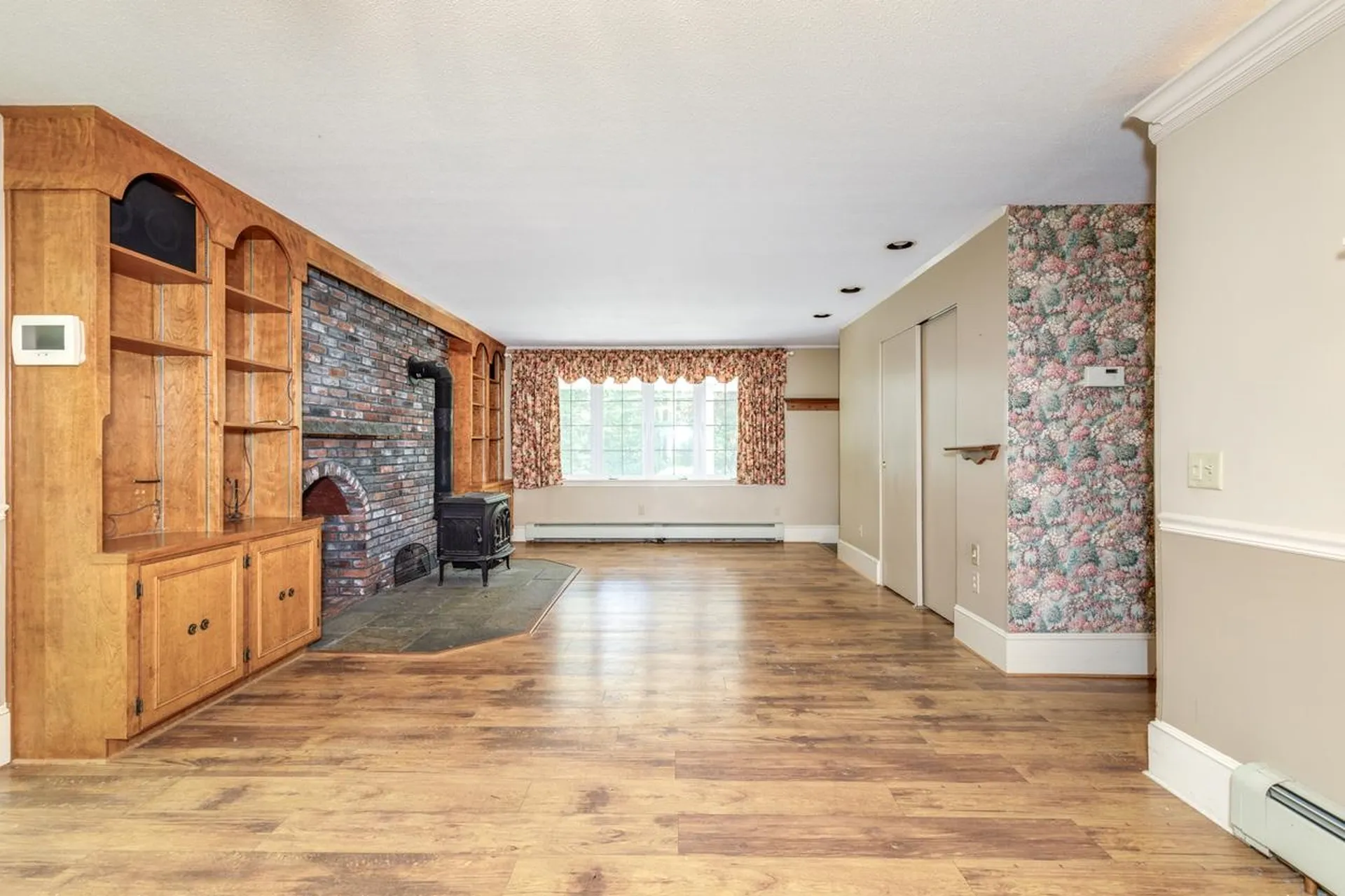 9 Hickory Lane Bedford NH 03110