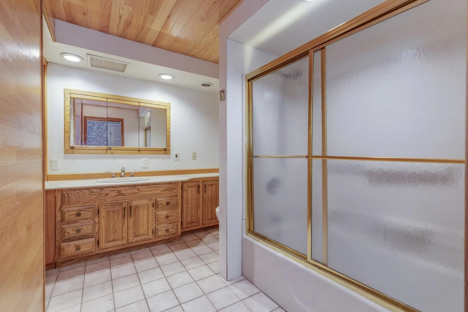 9 Hickory Lane Bedford NH 03110