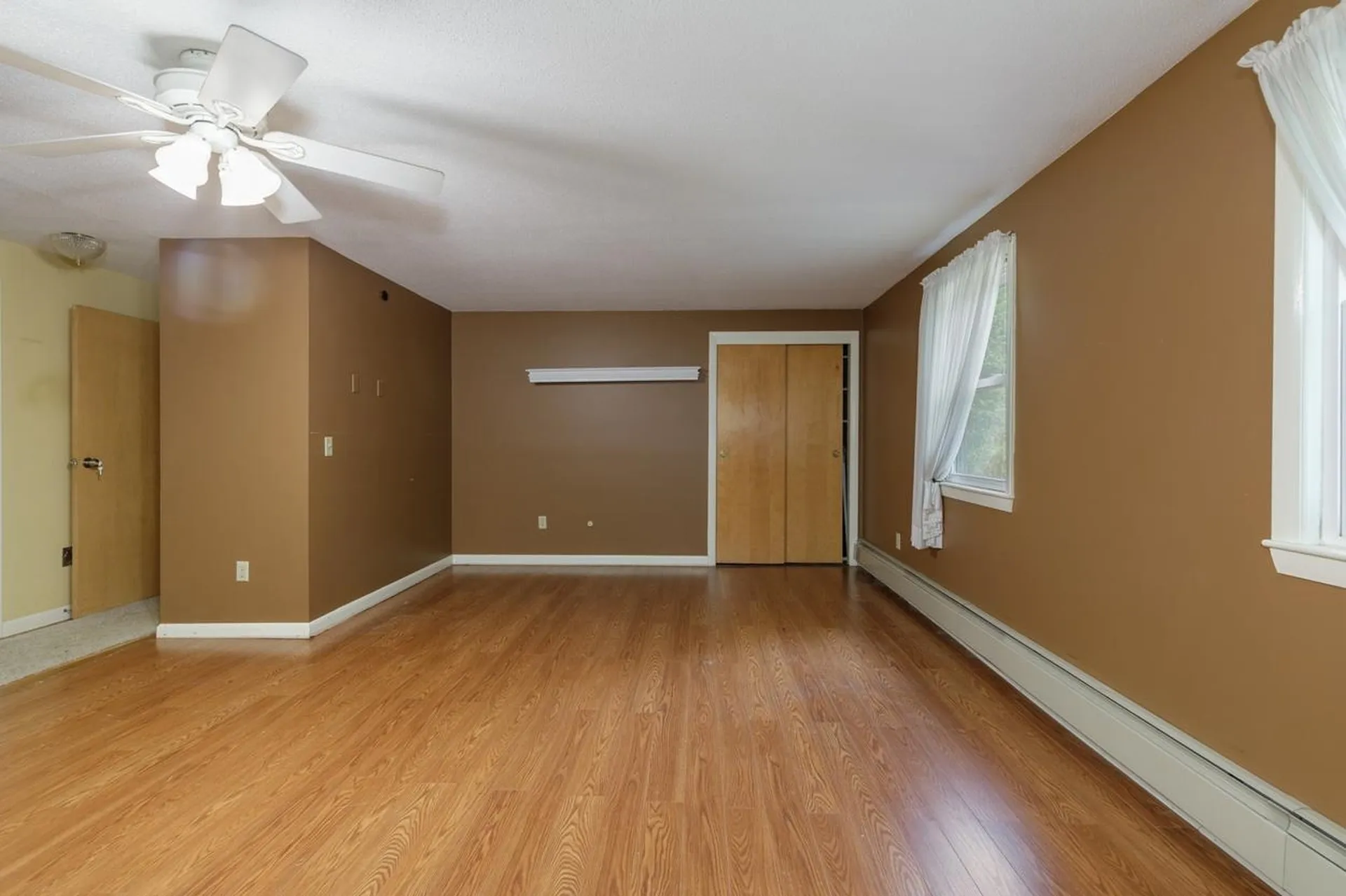 9 Hickory Lane Bedford NH 03110