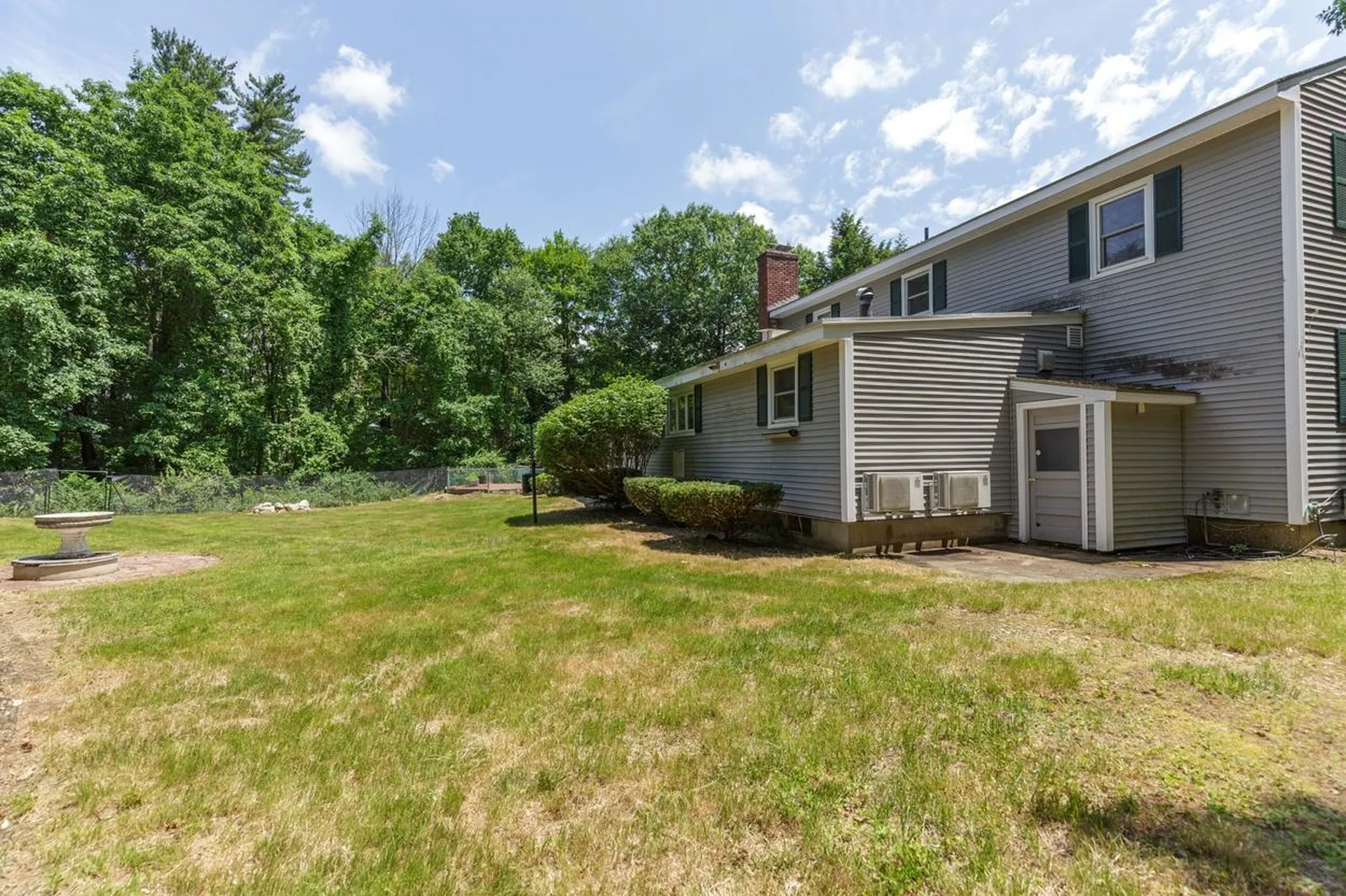 9 Hickory Lane Bedford NH 03110