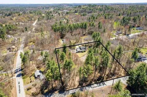 9 Hickory Lane Bedford NH 03110
