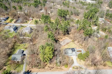 9 Hickory Lane Bedford NH 03110