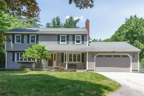 9 Hickory Lane Bedford NH 03110