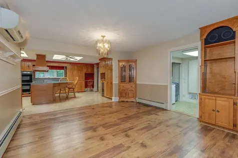 9 Hickory Lane Bedford NH 03110