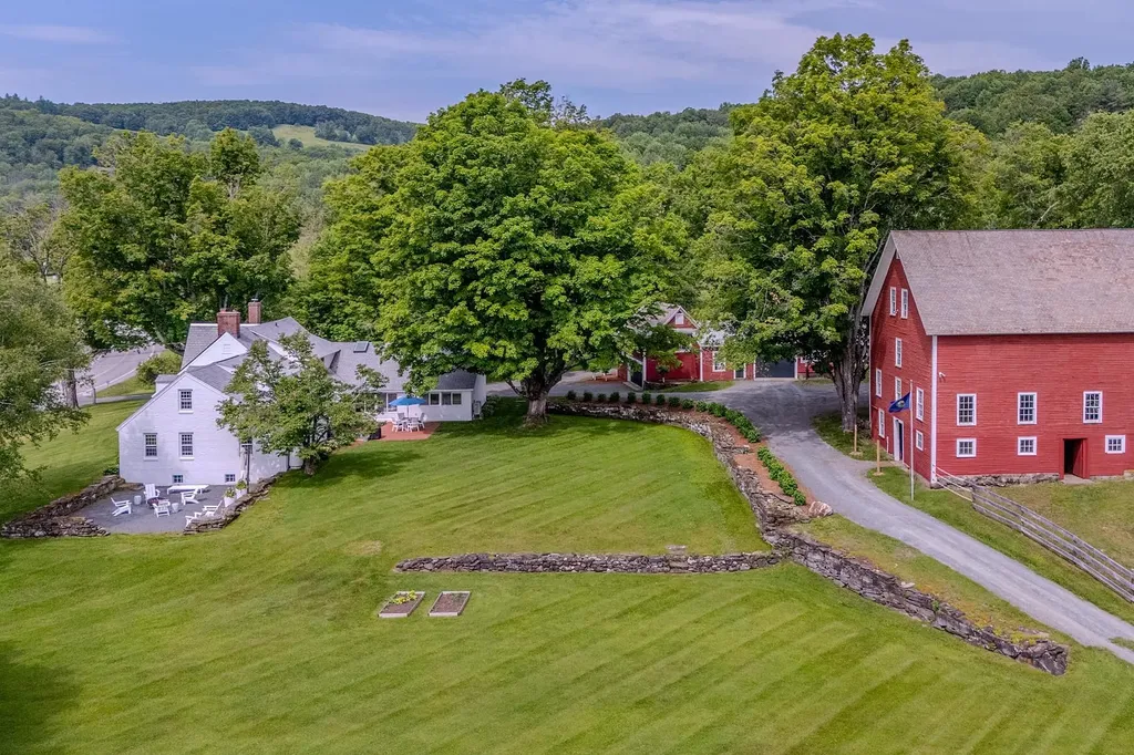 5798 South Road Woodstock VT 05071