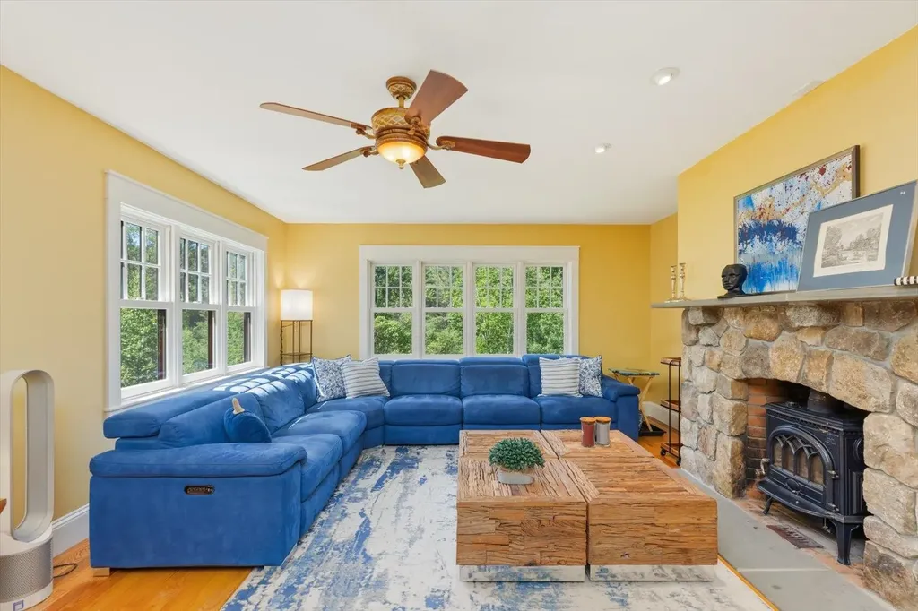 662 Hurricane Road Keene NH 03431