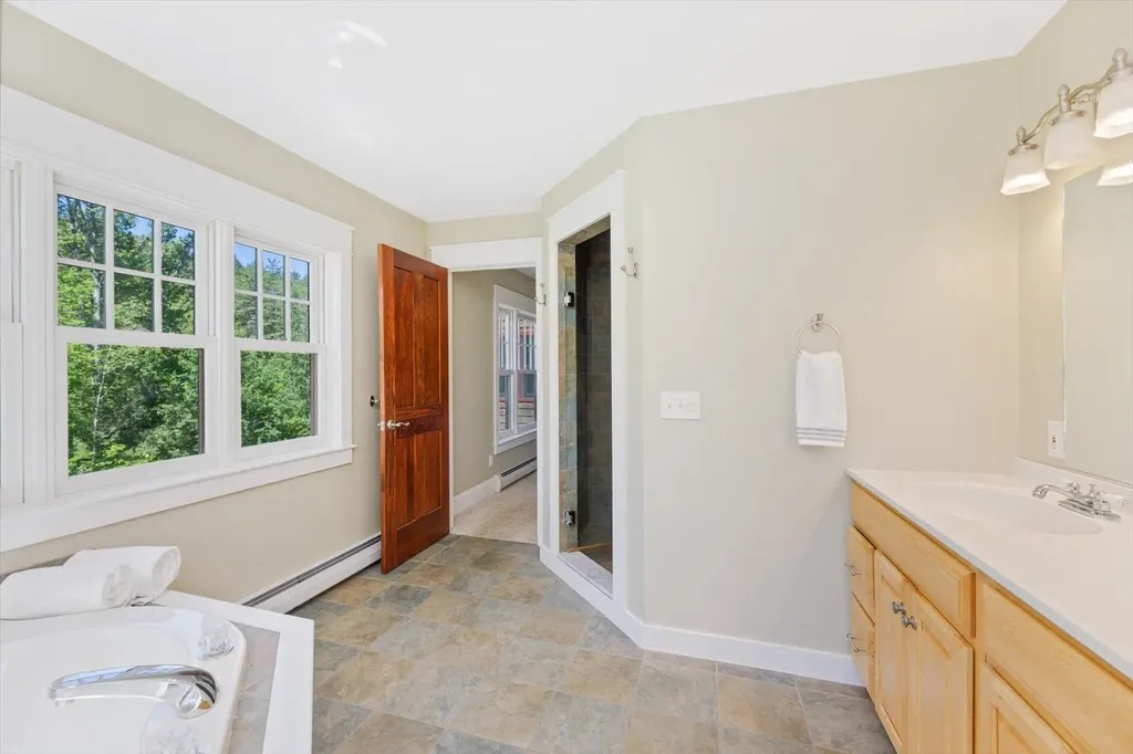 662 Hurricane Road Keene NH 03431