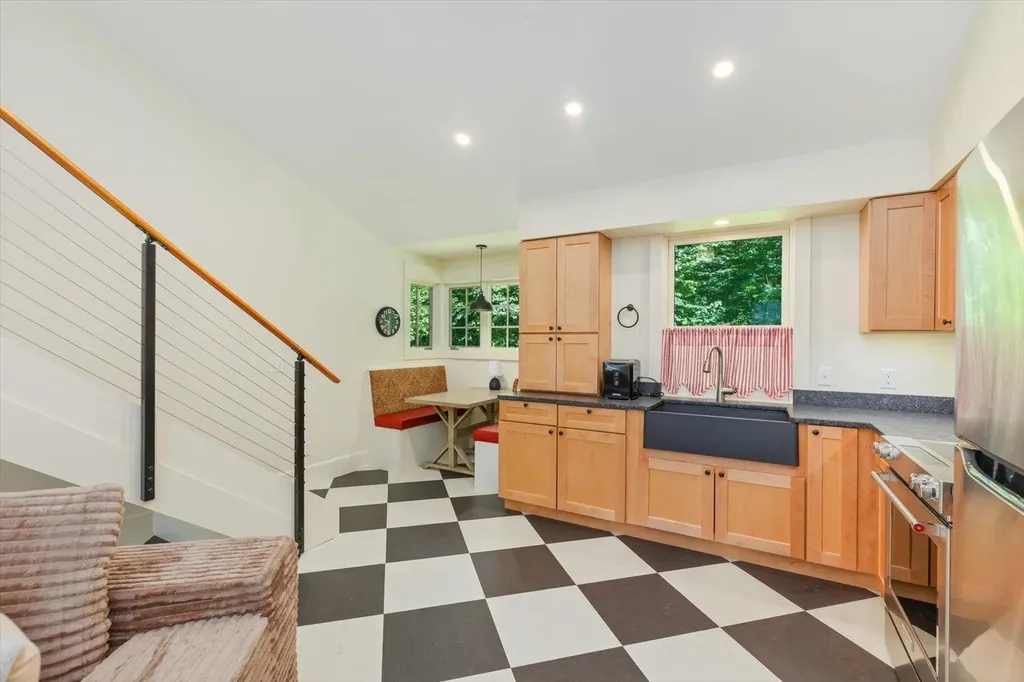 662 Hurricane Road Keene NH 03431