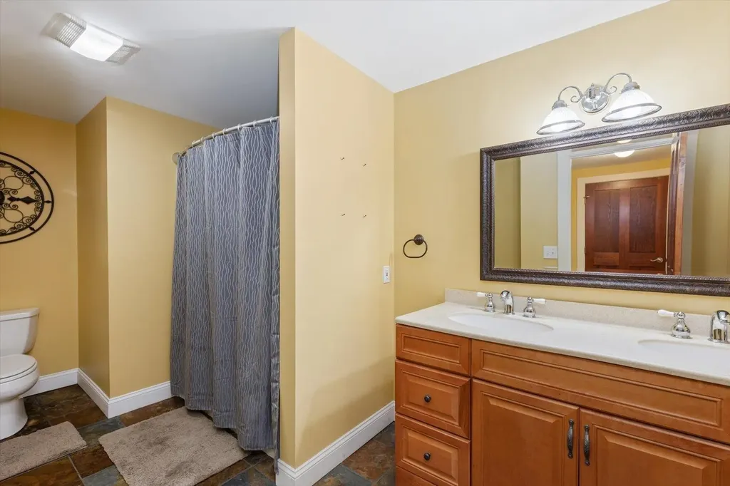 662 Hurricane Road Keene NH 03431