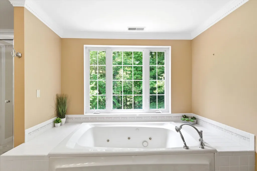 316 North Road Candia NH 03034