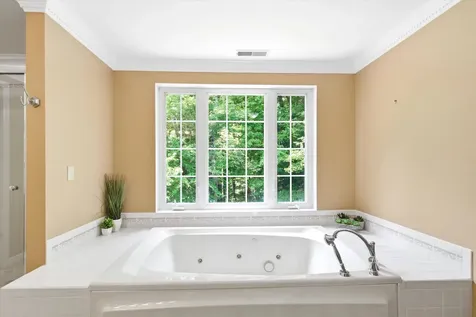 316 North Road Candia NH 03034