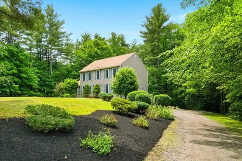 316 North Road Candia NH 03034