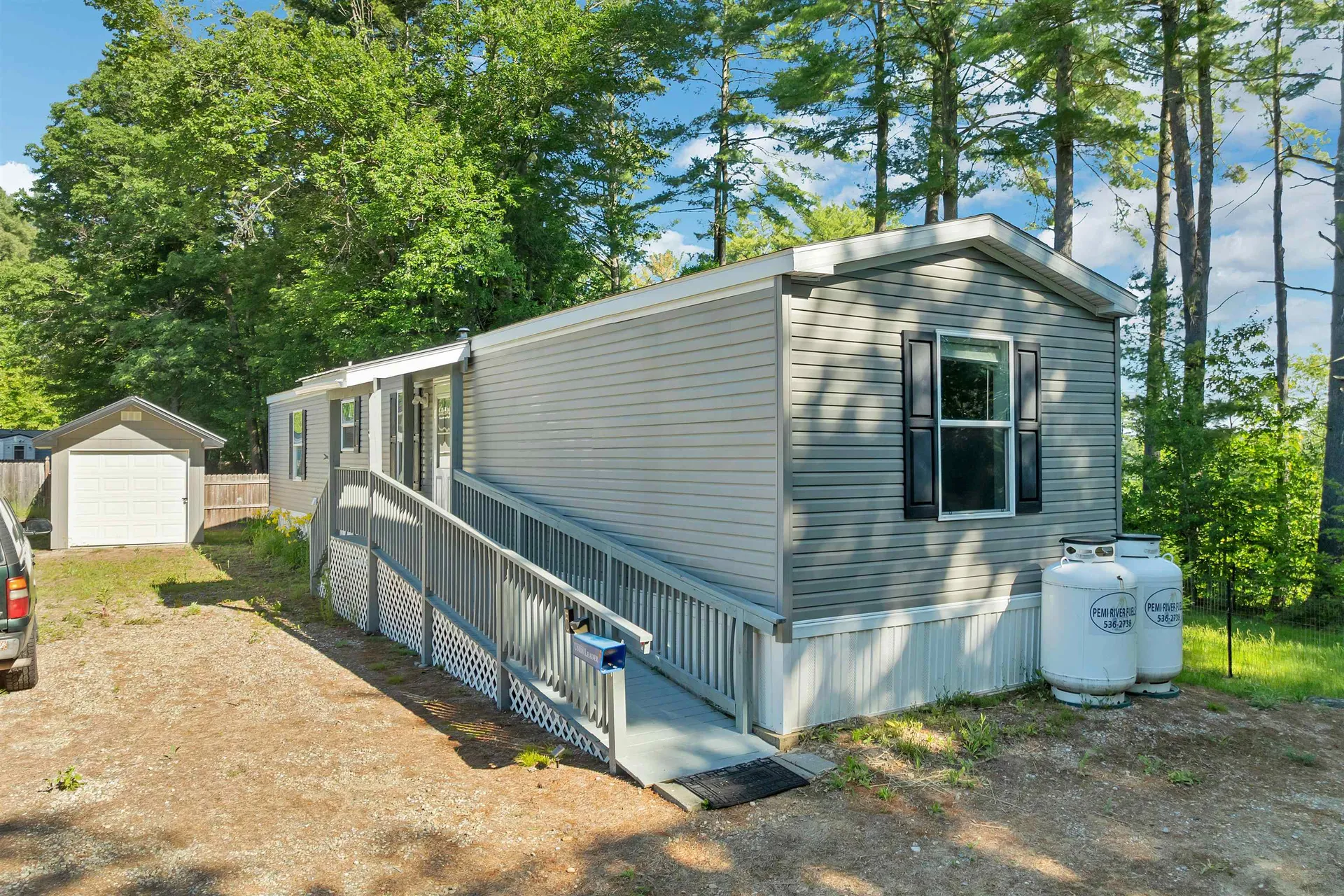 5 Maple Drive Plymouth NH 03264