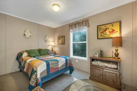 5 Maple Drive Plymouth NH 03264