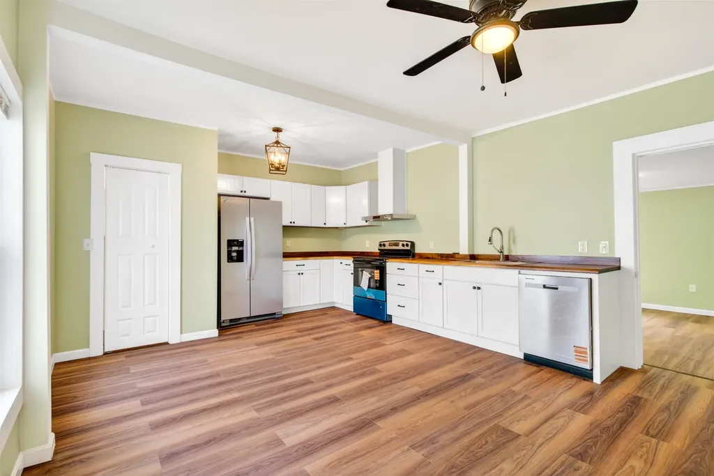 29 Clinton Avenue Rutland City VT 05701