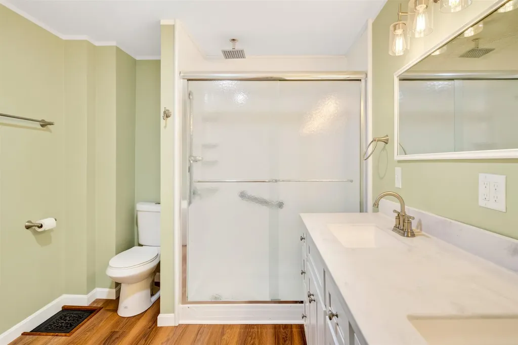 29 Clinton Avenue Rutland City VT 05701