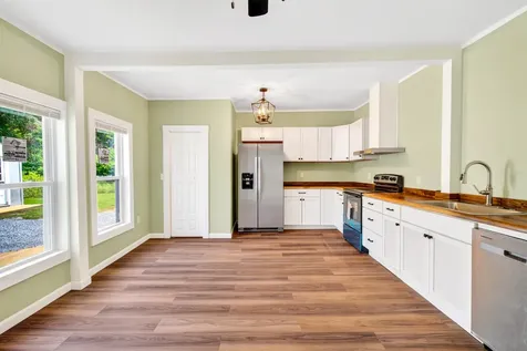 29 Clinton Avenue Rutland City VT 05701