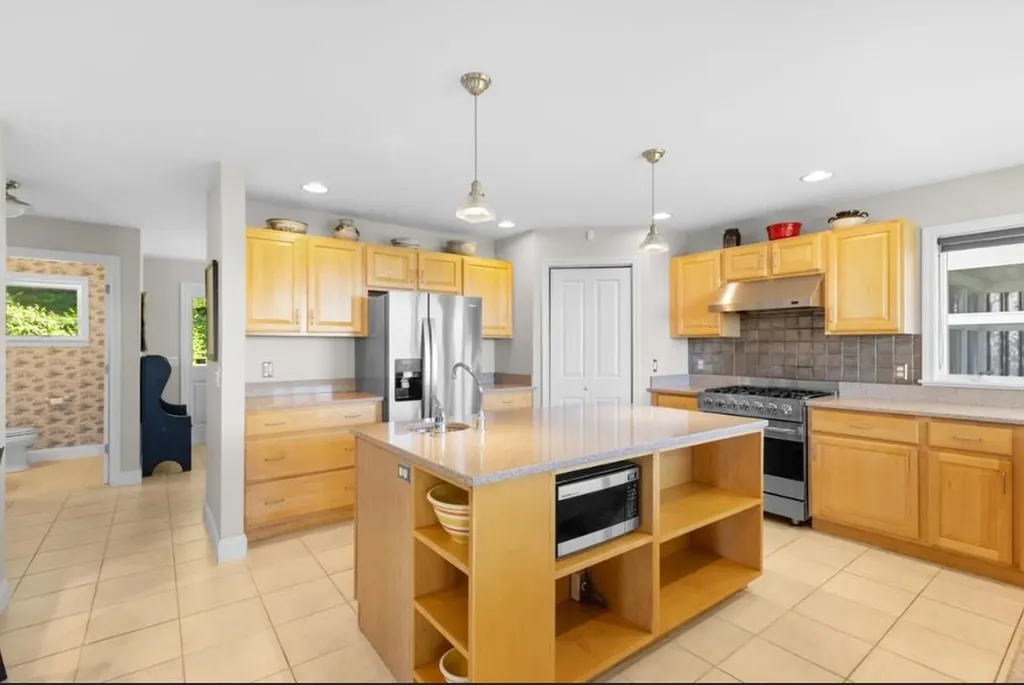 1063 Whipple Hill Drive Lyndon VT 05851