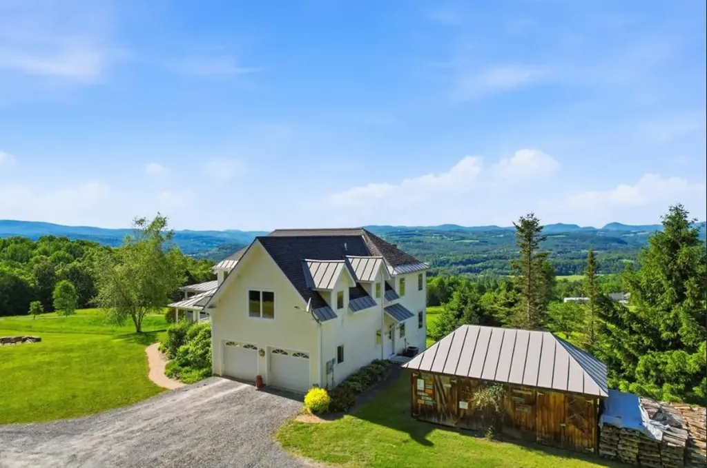 1063 Whipple Hill Drive Lyndon VT 05851
