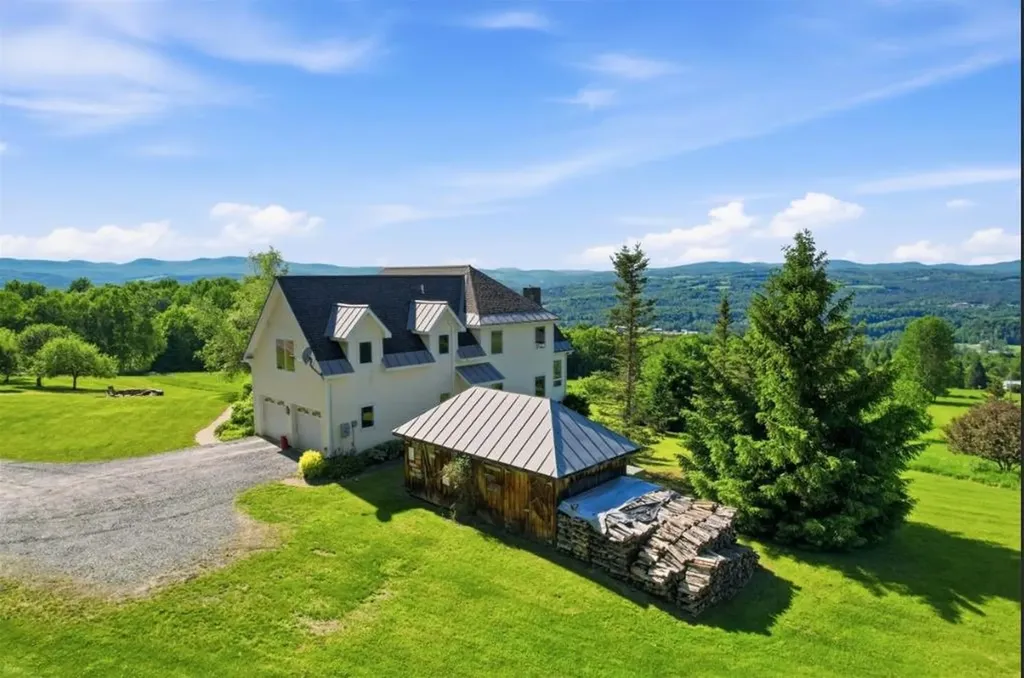 1063 Whipple Hill Drive Lyndon VT 05851