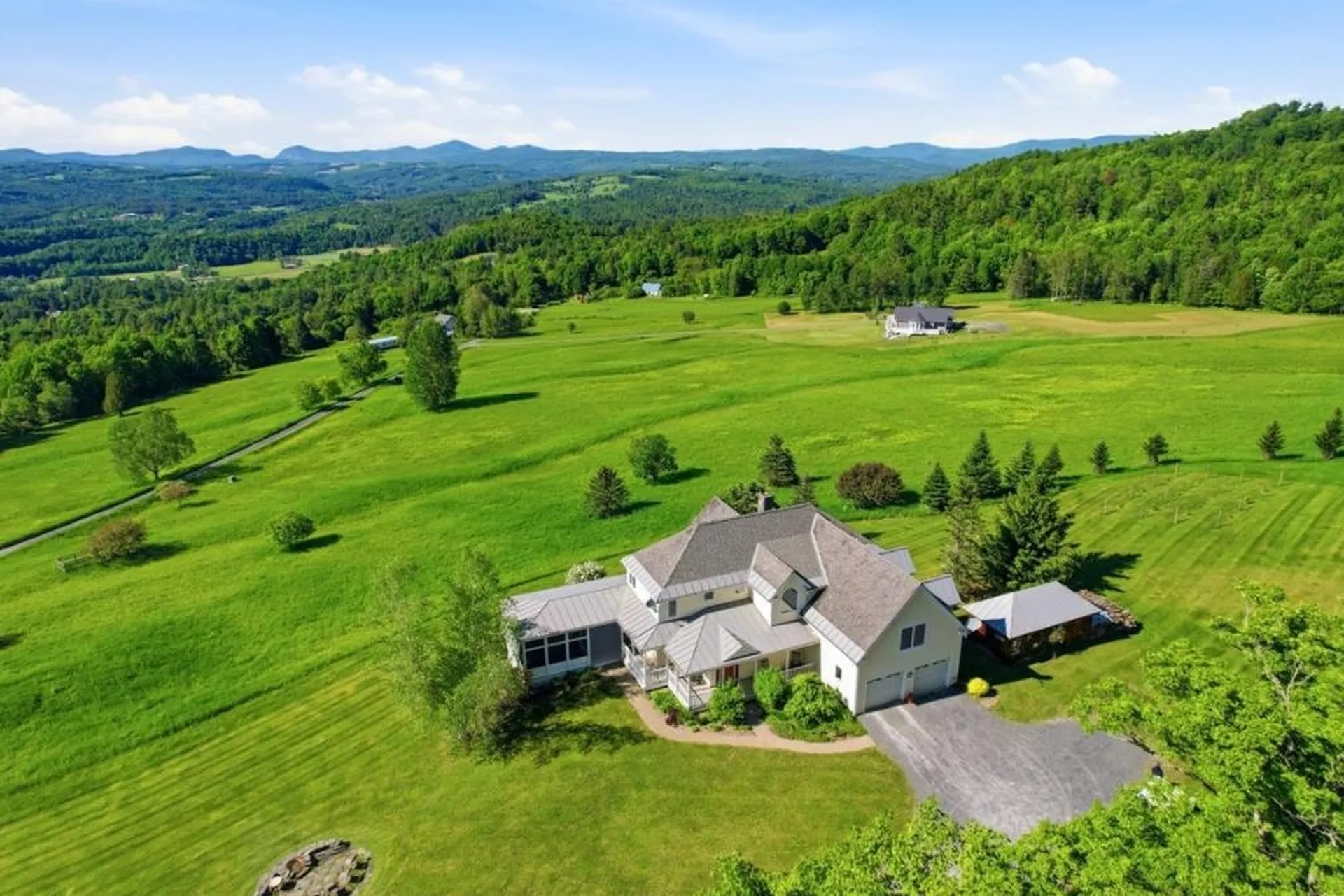 1063 Whipple Hill Drive Lyndon VT 05851