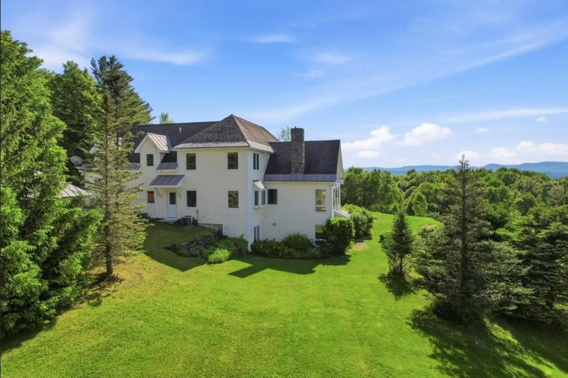 1063 Whipple Hill Drive Lyndon VT 05851