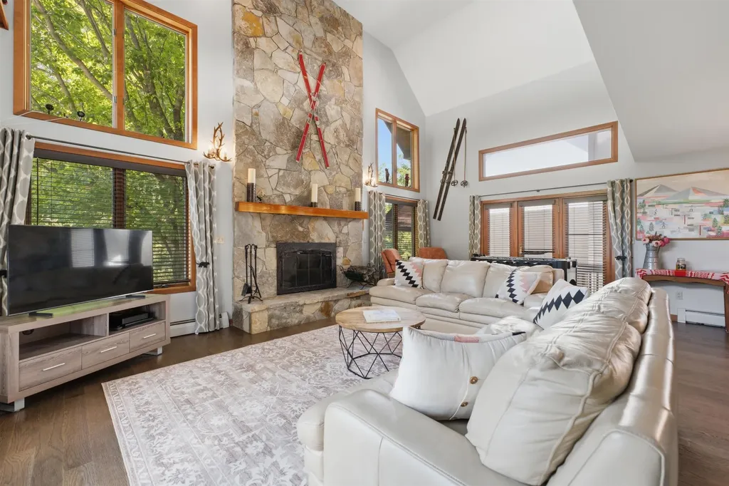 16 Middle Ridge Road Winhall VT 05340