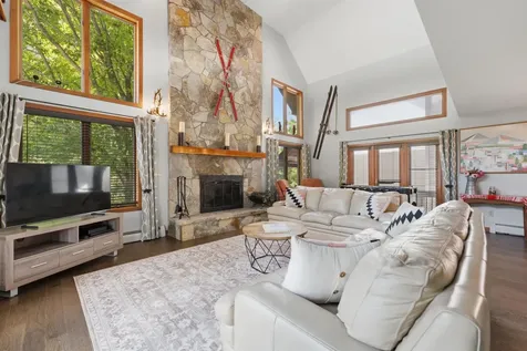16 Middle Ridge Road Winhall VT 05340