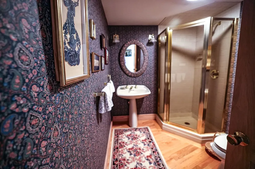 349 Shore Drive Bridgewater NH 03222