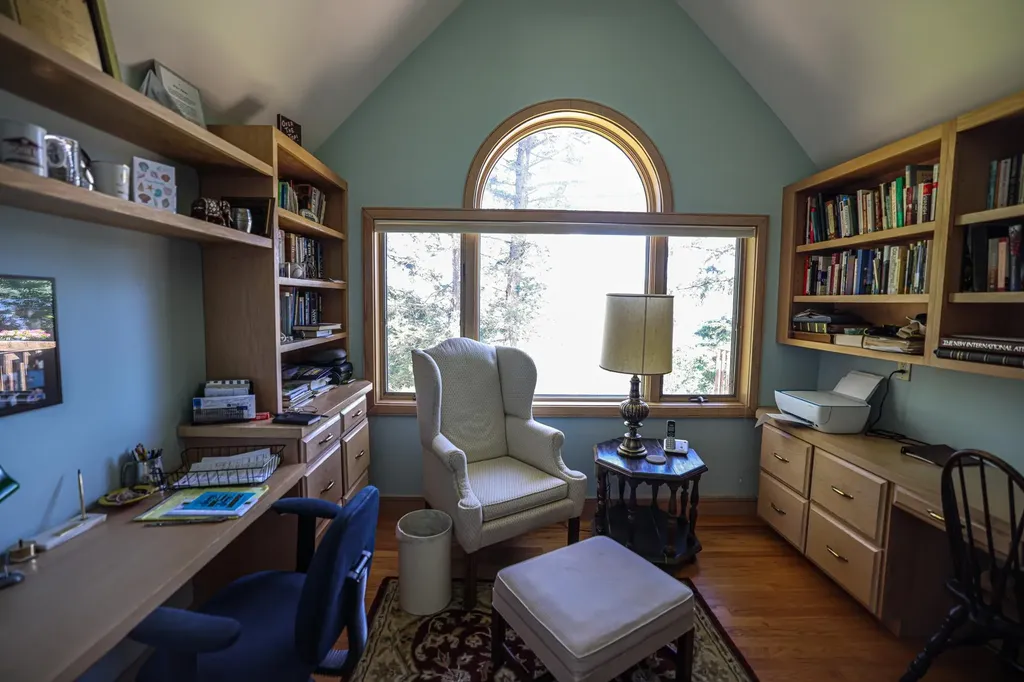 349 Shore Drive Bridgewater NH 03222