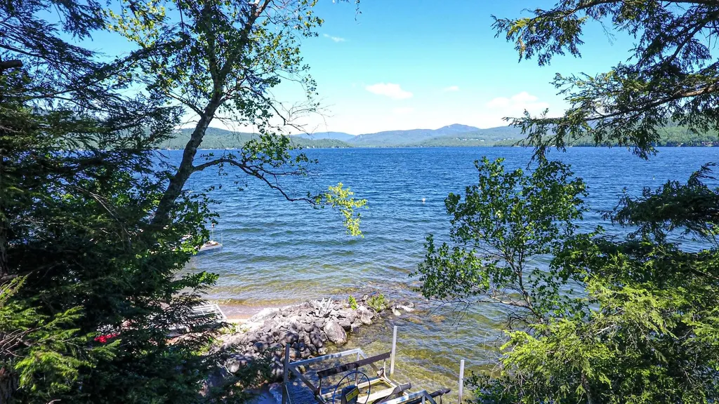 349 Shore Drive Bridgewater NH 03222