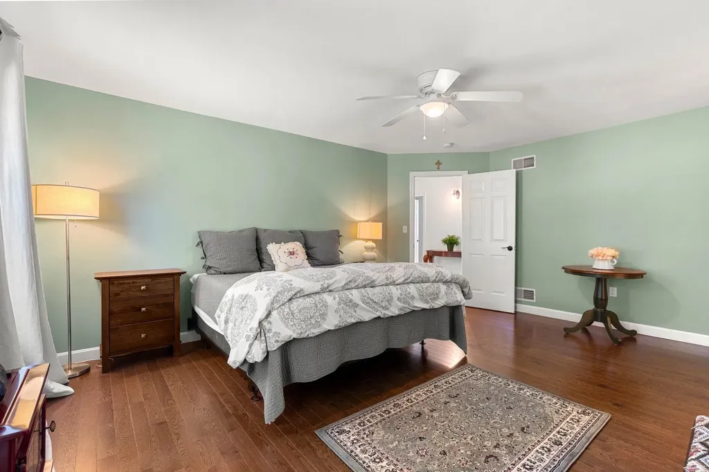 8 Eagle Court Greenland NH 03840
