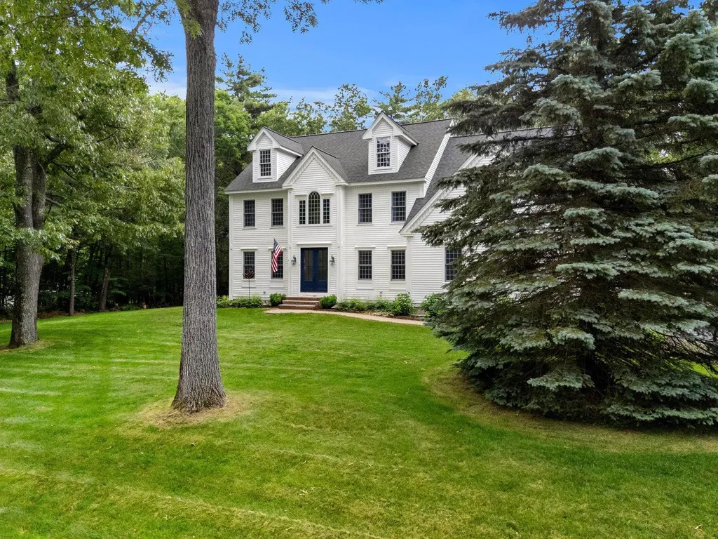 8 Eagle Court Greenland NH 03840