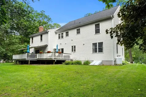 8 Eagle Court Greenland NH 03840