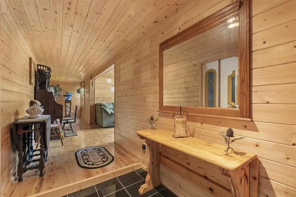 46 Kelly Road Stark NH 03582