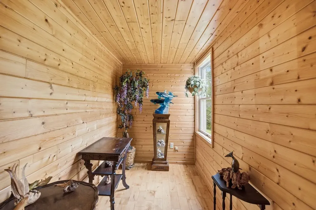 46 Kelly Road Stark NH 03582