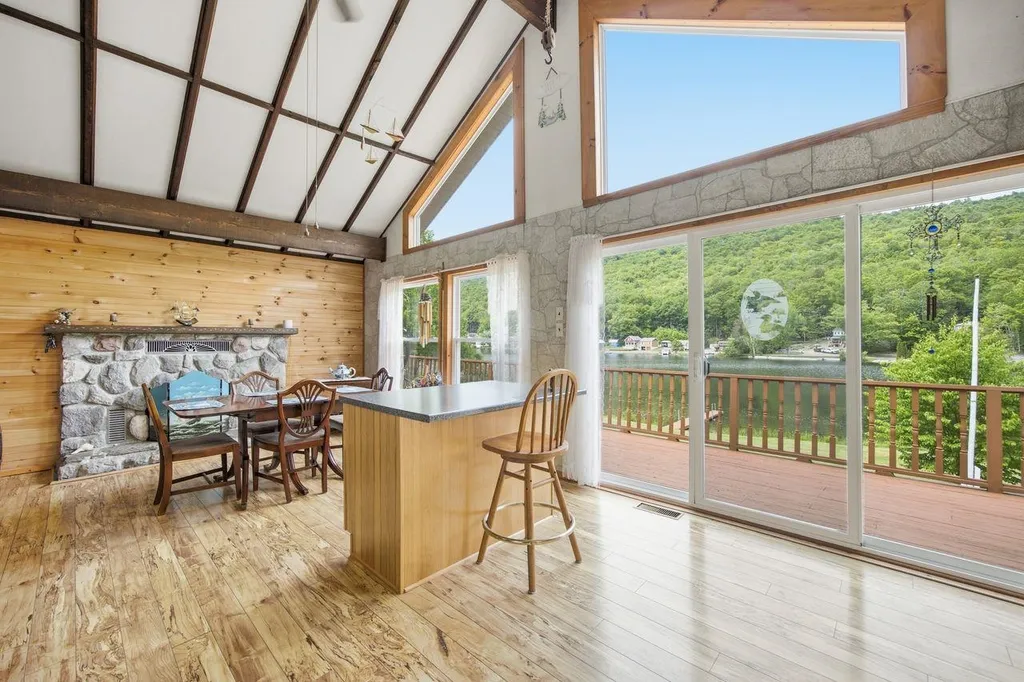 46 Kelly Road Stark NH 03582