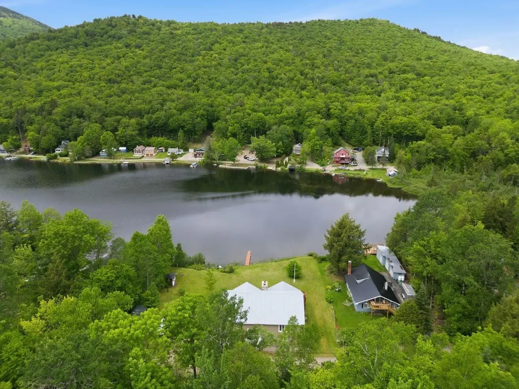 46 Kelly Road Stark NH 03582