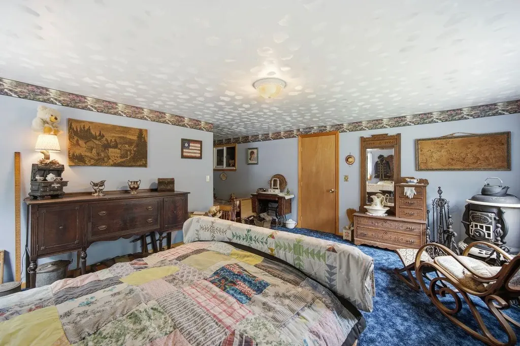 46 Kelly Road Stark NH 03582