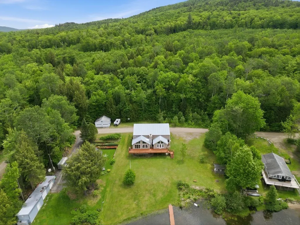 46 Kelly Road Stark NH 03582