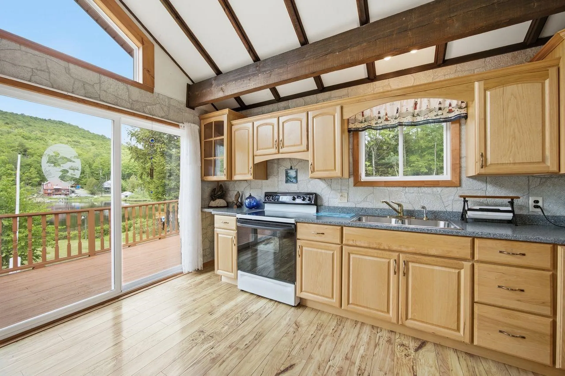 46 Kelly Road Stark NH 03582