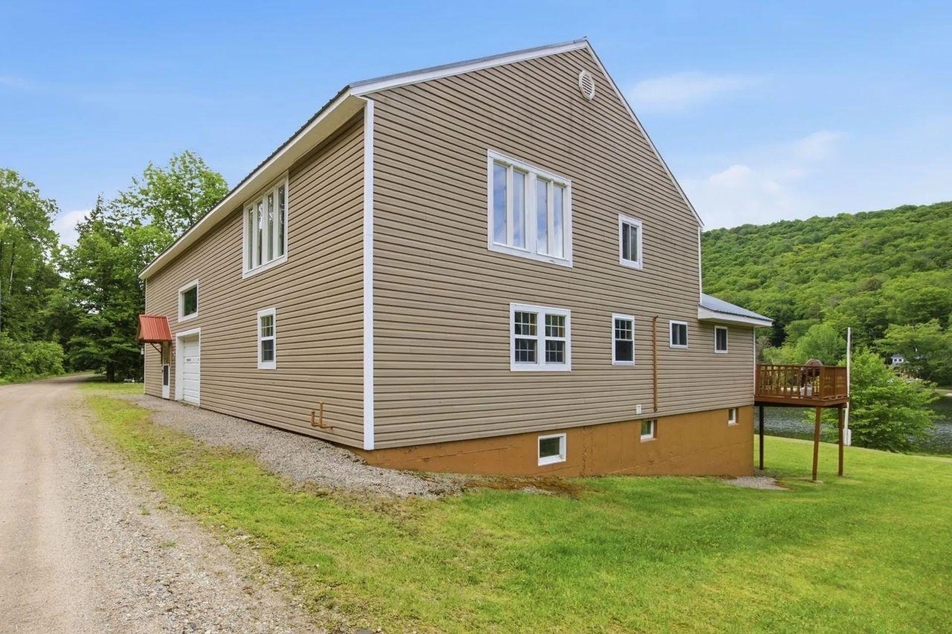 46 Kelly Road Stark NH 03582