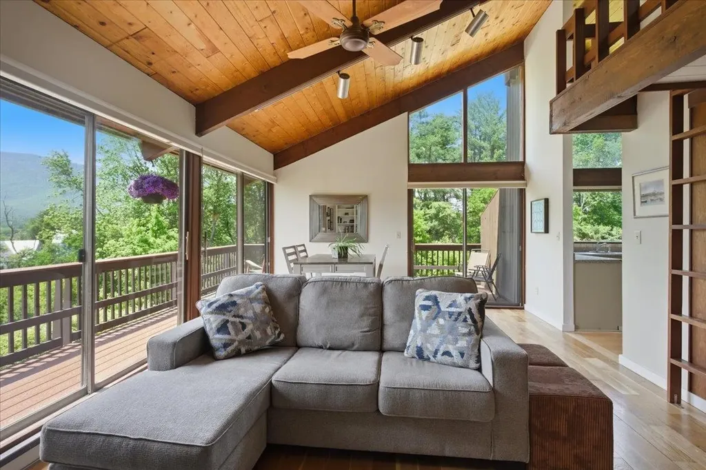 60 Murray Hill Heights Road Manchester VT 05255