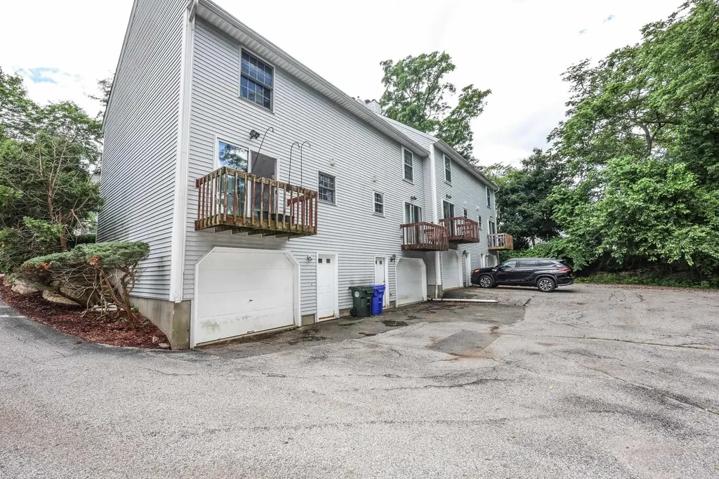 50 Beech Hill Avenue Manchester NH 03103