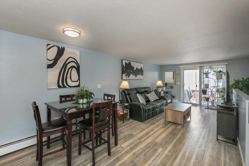 13 Batchelder Avenue Manchester NH 03103