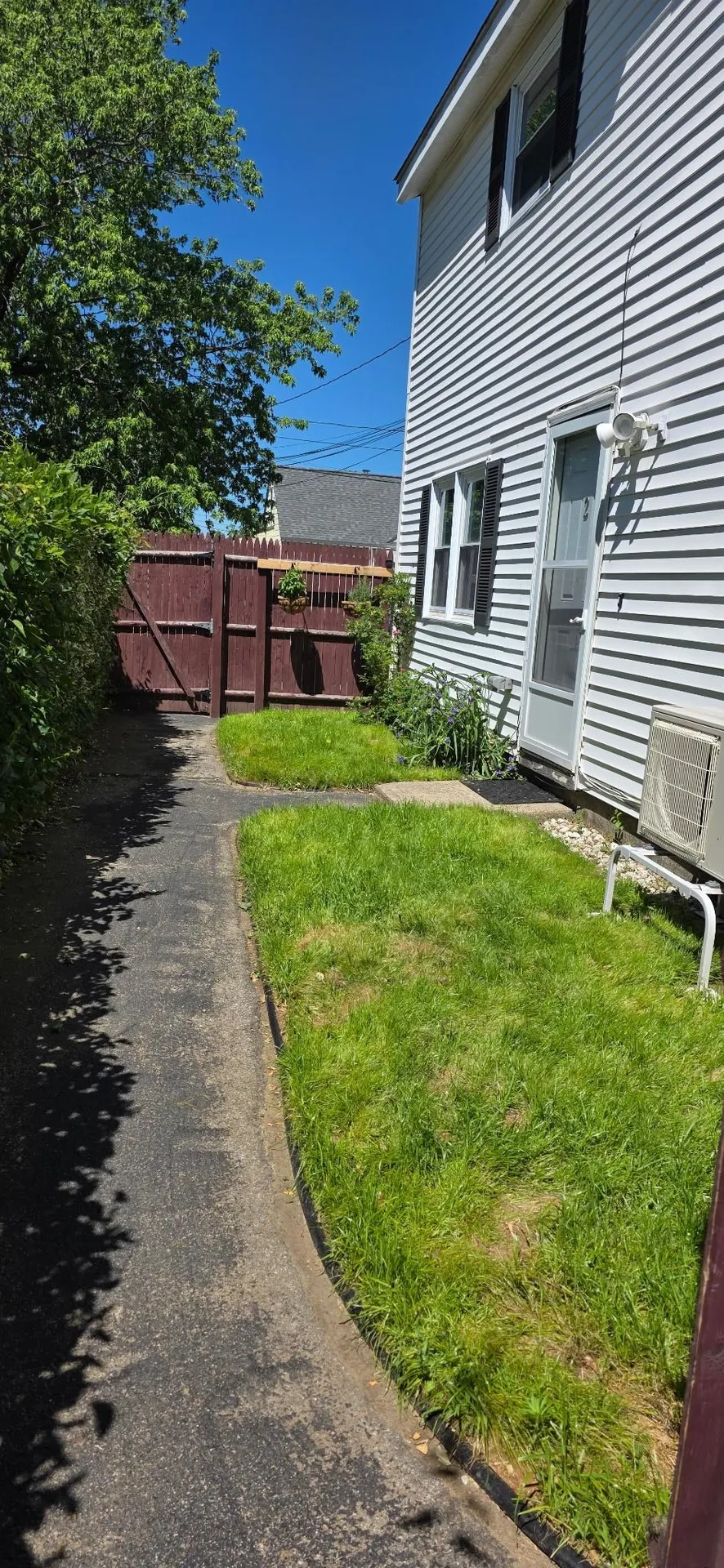 13 Batchelder Avenue Manchester NH 03103