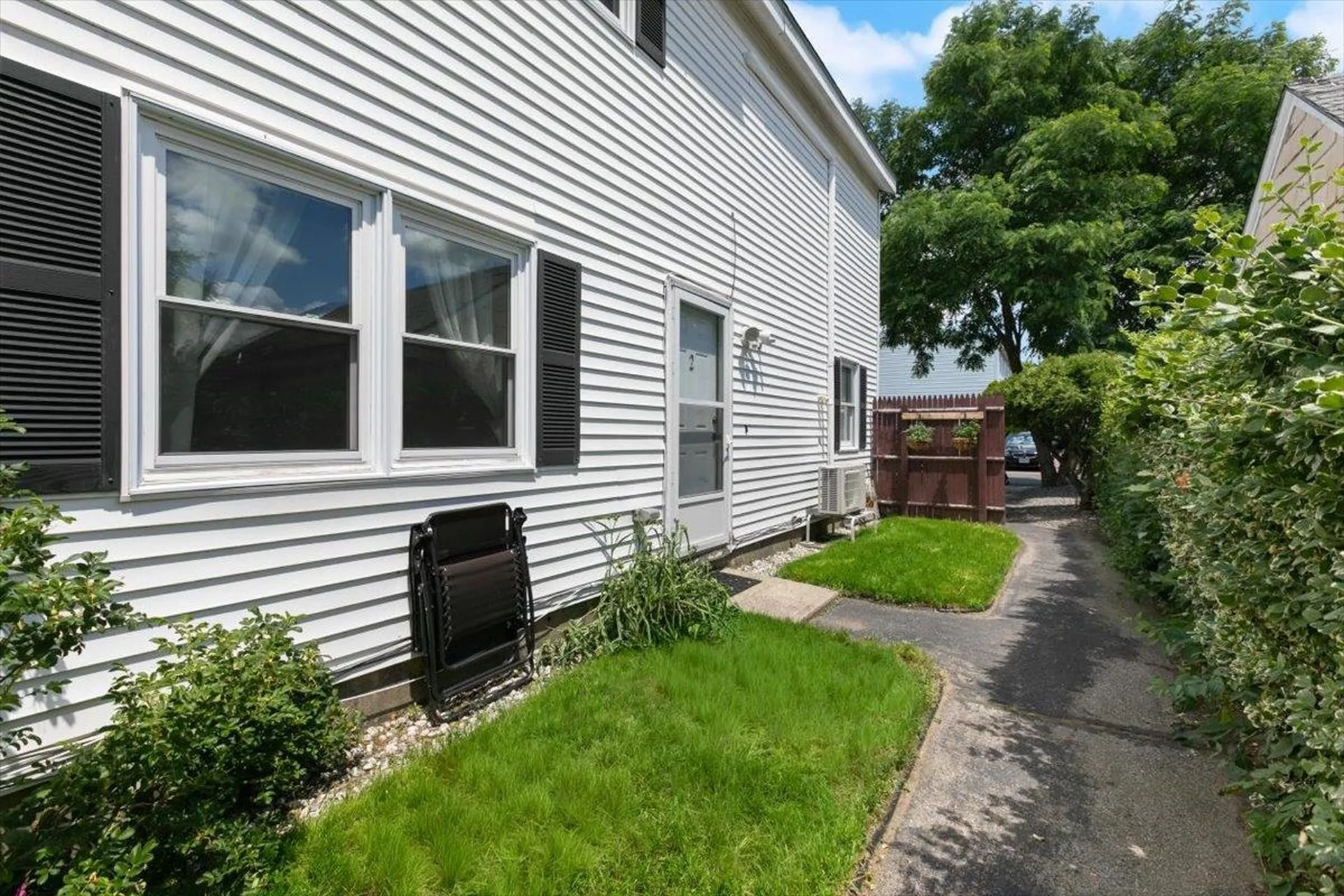 13 Batchelder Avenue Manchester NH 03103