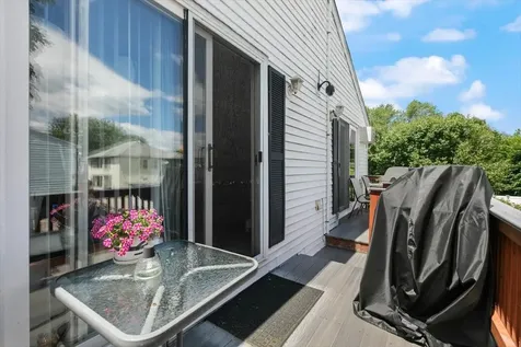 13 Batchelder Avenue Manchester NH 03103